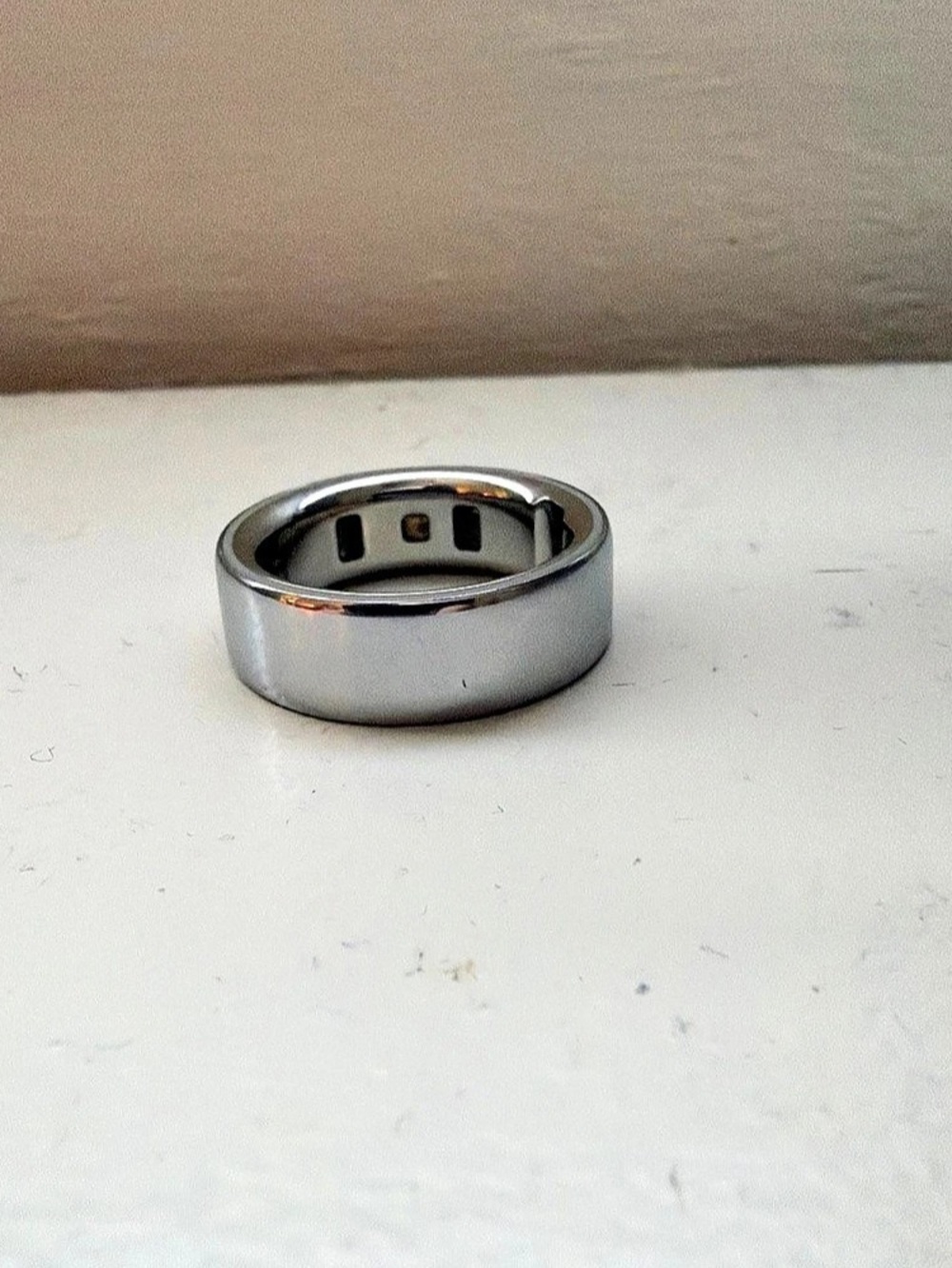 Oura Ring 4 Silver-Tone Ring